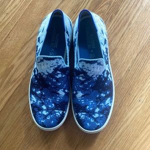 Rothy’s Shibori sneakers loafers 11.5 The Butcher’s Daughter blue white Rothys